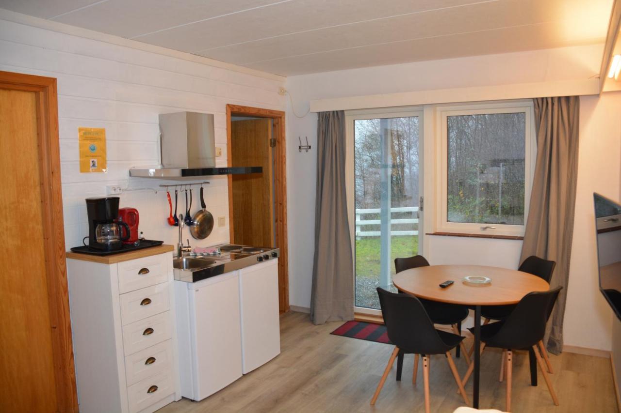 Langenuen Motel & Camping Stord Esterno foto