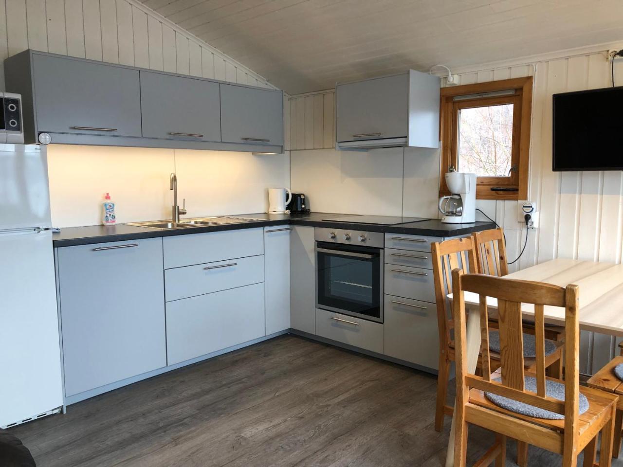 Langenuen Motel & Camping Stord Esterno foto